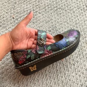 Floral Alegria Mary Janes
